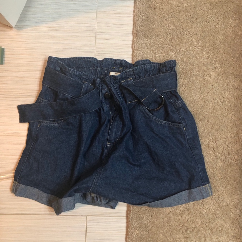 Paper bag shorts